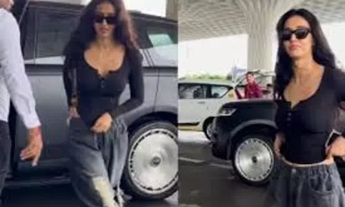 Disha Patani: स्ट्रीट स्टाइल एयरपोर्ट लुक ने सबका ध्यान खींचा Disha Patani: स्ट्रीट स्टाइल एयरपोर्ट लुक ने सबका ध्यान खींचा