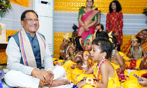 CM साय ने भगवान श्रीकृष्ण की पूजा अर्चना, बाल गोपालों संग मनाया पर्व
