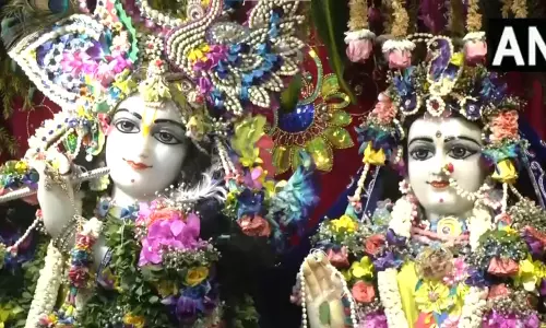 अहमदाबाद इस्कॉन मंदिर में जन्माष्टमी महोत्सव, श्रद्धालुओं का उमड़ा जनसैलाब
