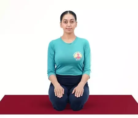पाचन तंत्र को मजबूत तो मन को शांत करता है ये सरल आसन, जानें करने का तरीका पाचन तंत्र को मजबूत तो मन को शांत करता है ये सरल आसन, जानें करने का तरीका