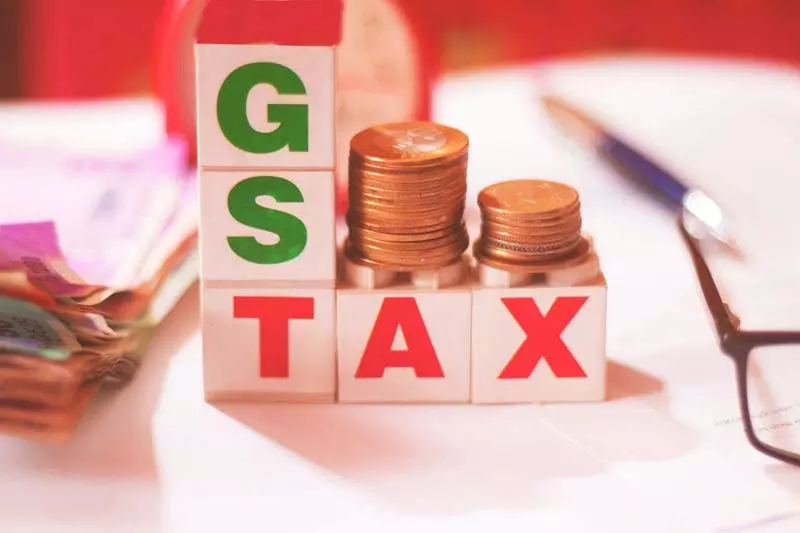 जीएसटी सुधार: केंद्र ने सिर्फ दो टैक्स स्लैब प्रस्तावित किए - 5% और 18% जीएसटी सुधार: केंद्र ने सिर्फ दो टैक्स स्लैब प्रस्तावित किए - 5% और 18%
