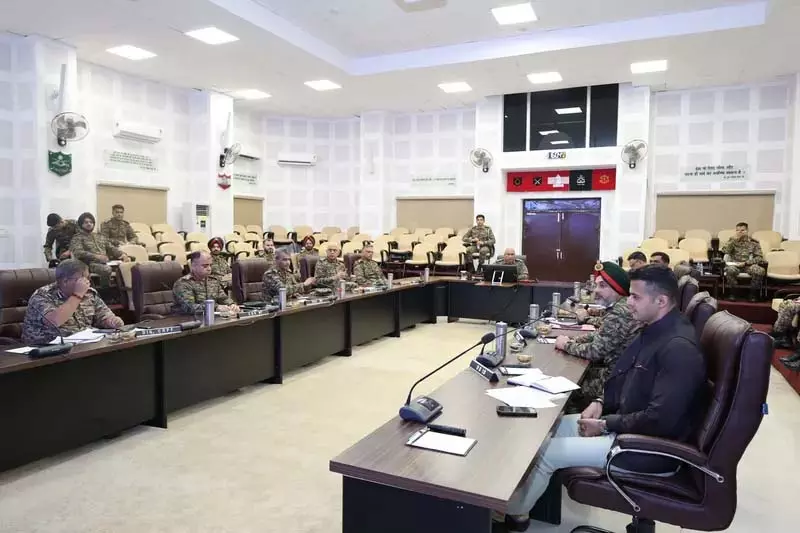 जम्मू क्षेत्र में सुरक्षा स्थिति की समीक्षा के लिए कोर ग्रुप की बैठक आयोजित जम्मू क्षेत्र में सुरक्षा स्थिति की समीक्षा के लिए कोर ग्रुप की बैठक आयोजित