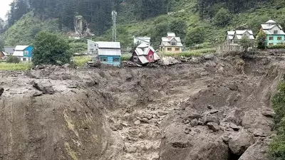 Kishtwar में बादल फटने से भीषण तबाही, सर्च और रेस्क्यू जारी Kishtwar में बादल फटने से भीषण तबाही, सर्च और रेस्क्यू जारी