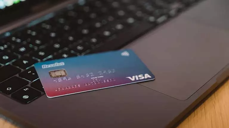 Credit card fraud: कॉल सेंटर डेटा चोरी मामले में 18 गिरफ्तार, 2.60 करोड़ रुपये की ठगी Credit card fraud: कॉल सेंटर डेटा चोरी मामले में 18 गिरफ्तार, 2.60 करोड़ रुपये की ठगी