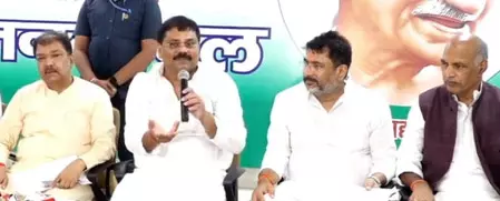 एनडीए 23 अगस्त से विधानसभा क्षेत्रों में कार्यकर्ता सम्मेलन करेगी; गठबंधन के प्रमुख नेता होंगे शामिल एनडीए 23 अगस्त से विधानसभा क्षेत्रों में कार्यकर्ता सम्मेलन करेगी; गठबंधन के प्रमुख नेता होंगे शामिल