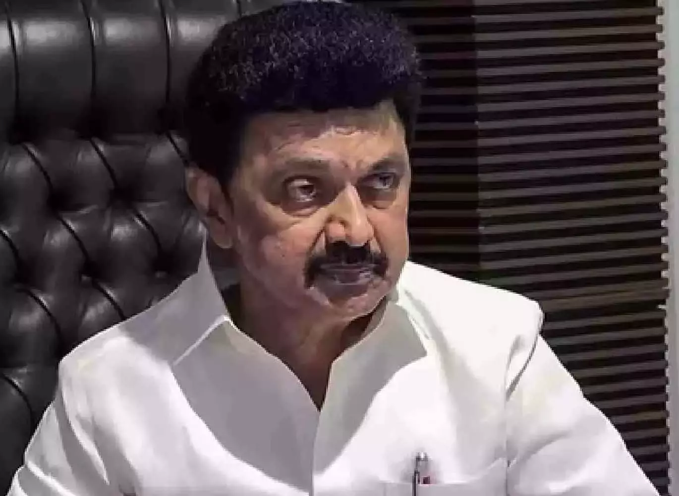 तमिलनाडु के राज्यपाल विपक्ष से भी ज्यादा सस्ती राजनीति कर रहे: CM Stalin तमिलनाडु के राज्यपाल विपक्ष से भी ज्यादा सस्ती राजनीति कर रहे: CM Stalin