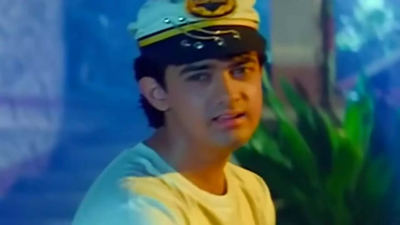 Aamir Khan को दिल है के मानता नहीं के एक सीन से परेशानी हुई थी Aamir Khan को दिल है के मानता नहीं के एक सीन से परेशानी हुई थी