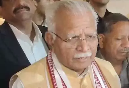 दोषियों पर सख्त कार्रवाई तय, एल्विश यादव के घर के बाहर फायरिंग और मनीषा हत्याकांड पर बोले मनोहर लाल दोषियों पर सख्त कार्रवाई तय, एल्विश यादव के घर के बाहर फायरिंग और मनीषा हत्याकांड पर बोले मनोहर लाल