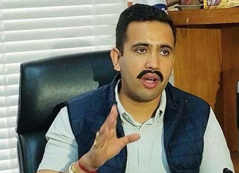Vikramaditya ने रेणुका में 59 करोड़ रुपये की सड़क परियोजनाओं की घोषणा की Vikramaditya ने रेणुका में 59 करोड़ रुपये की सड़क परियोजनाओं की घोषणा की