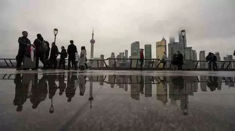 China का 11 ट्रिलियन डॉलर का शेयर बाज़ार शी जिनपिंग और ट्रंप दोनों के लिए सिरदर्द क्यों है? China का 11 ट्रिलियन डॉलर का शेयर बाज़ार शी जिनपिंग और ट्रंप दोनों के लिए सिरदर्द क्यों है?