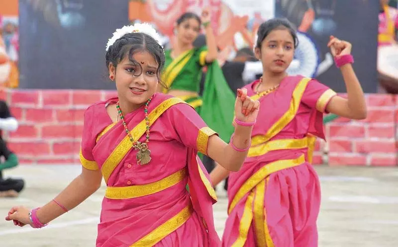 Chandigarh: युवा उत्सवों में उत्सवी रंग भरते हैं Chandigarh: युवा उत्सवों में उत्सवी रंग भरते हैं