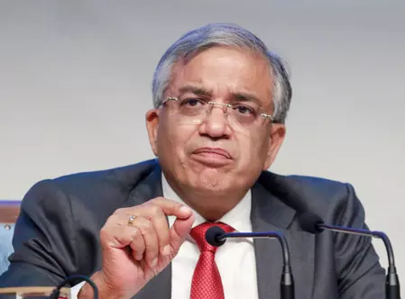 एसआईआर से चुनावों में धांधली तक, इलेक्शन कमीशन ने विपक्ष के आरोपों का जवाब दिया एसआईआर से चुनावों में धांधली तक, इलेक्शन कमीशन ने विपक्ष के आरोपों का जवाब दिया