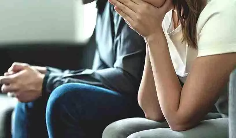 College girls को फंसाकर शादी की जाती है.. निजी वीडियो से ब्लैकमेल किया जाता College girls को फंसाकर शादी की जाती है.. निजी वीडियो से ब्लैकमेल किया जाता