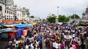 CITY में ट्रैफिक जाम की समस्या बढ़ी, वैकल्पिक मार्गों का इस्तेमाल नहीं CITY में ट्रैफिक जाम की समस्या बढ़ी, वैकल्पिक मार्गों का इस्तेमाल नहीं