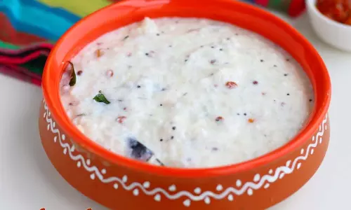Dahi Poha: नाश्ते या स्नैक के रूप में परोसा जाने वाला महाराष्ट्रीयन व्यंजन Dahi Poha: नाश्ते या स्नैक के रूप में परोसा जाने वाला महाराष्ट्रीयन व्यंजन