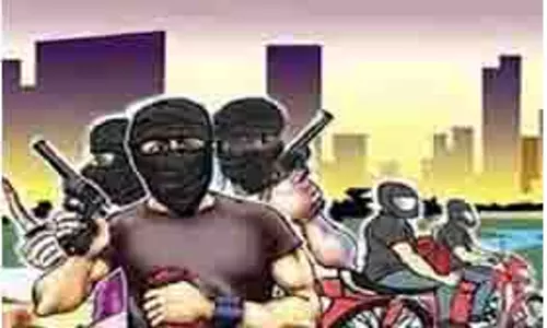 Gurugram: हथियारबंद बदमाशों ने गोल्ड लोन ऑफिस में घुसकर 9.5 लाख रुपये लूटे