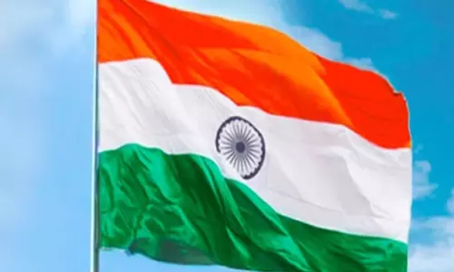 25 साल बाद लाल गलियारे से बाहर निकल देखा आजादी का जश्न 25 साल बाद लाल गलियारे से बाहर निकल देखा आजादी का जश्न