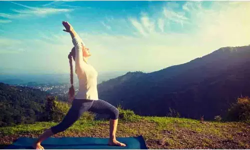 Yoga Tips: वजन कम करने में असरदार हैं ये योगासन Yoga Tips: वजन कम करने में असरदार हैं ये योगासन