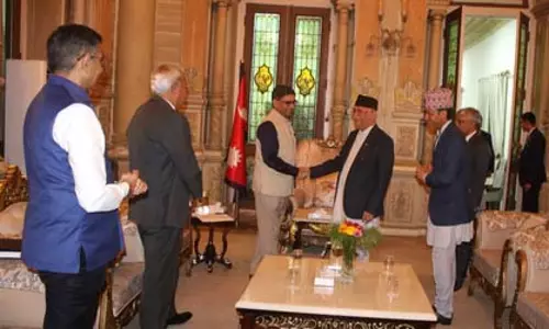 विदेश सचिव विक्रम मिस्री दो दिवसीय यात्रा पर पहुंचे नेपाल, पीएम ओली से की मुलाकात विदेश सचिव विक्रम मिस्री दो दिवसीय यात्रा पर पहुंचे नेपाल, पीएम ओली से की मुलाकात