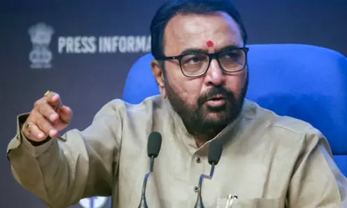 संजय राउत मीडिया में बने रहने के लिए आरोप लगाते हैं : प्रतापराव जाधव संजय राउत मीडिया में बने रहने के लिए आरोप लगाते हैं : प्रतापराव जाधव