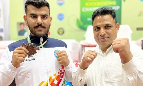 Mandi के किकबॉक्सर सुमित ने रायपुर में जीता स्वर्ण पदक