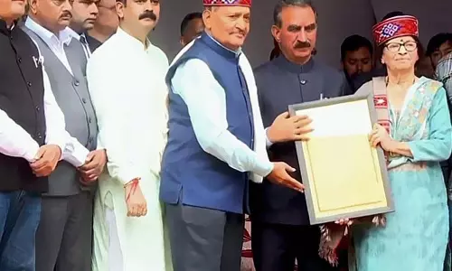 Kangra के साहित्यिक रत्न को सम्मानित किया गया