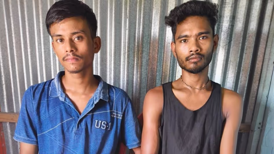 Assam : धुबरी में दो ड्रग तस्कर गिरफ्तार याबा टैबलेट जब्त Assam : धुबरी में दो ड्रग तस्कर गिरफ्तार याबा टैबलेट जब्त