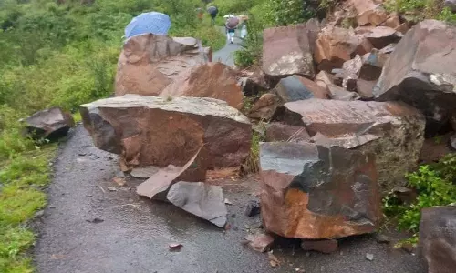 Himachal: भारी बारिश का कहर जारी, 313 सड़कें अवरुद्ध