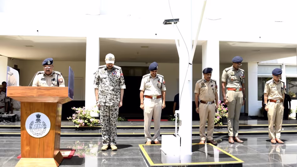 Assam पुलिस ने धेमाजी विस्फोट पीड़ितों की याद में शोक दिवस मनाया Assam पुलिस ने धेमाजी विस्फोट पीड़ितों की याद में शोक दिवस मनाया