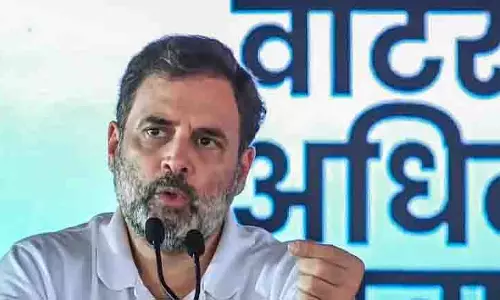 Bihar के सासाराम में वोट अधिकार यात्रा में राहुल गांधी वोट चोरी पर बोले Bihar के सासाराम में वोट अधिकार यात्रा में राहुल गांधी वोट चोरी पर बोले