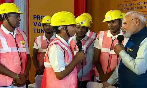 PM Modi ने दिल्ली में द्वारका एक्सप्रेसवे, यूईआर-II को हरी झंडी दिखाई