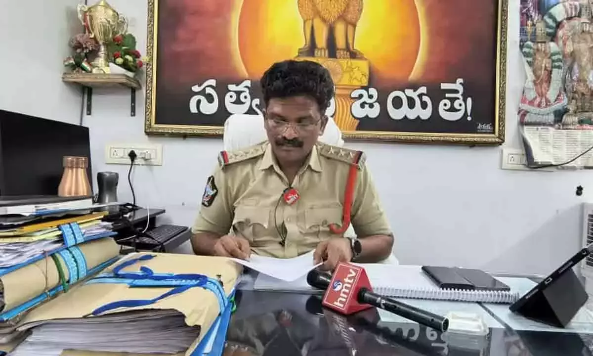 APK फाइलों के माध्यम से साइबर धोखाधड़ी का शिकार हो रहे किसान: सीआई जयन्ना ने जारी की चेतावनी