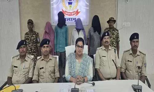 प्रेम प्रसंग के विवाद में युवक की हत्या, शव रेलवे ट्रैक पर फेंका, चार गिरफ्तार प्रेम प्रसंग के विवाद में युवक की हत्या, शव रेलवे ट्रैक पर फेंका, चार गिरफ्तार