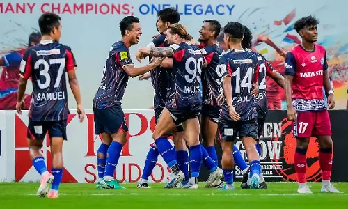 डायमंड हार्बर FC ने 2-0 से जीतकर सेमीफाइनल में कदम रखा डायमंड हार्बर FC ने 2-0 से जीतकर सेमीफाइनल में कदम रखा