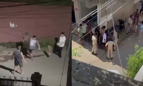 Assam : भारतीय राष्ट्रीय ध्वज का अनादर, 3 युवक गिरफ्तार Assam : भारतीय राष्ट्रीय ध्वज का अनादर, 3 युवक गिरफ्तार