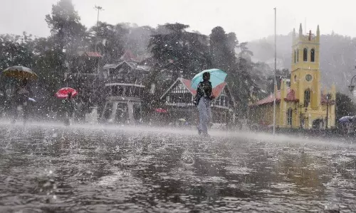 Shimla-Mandi सड़क तत्तापानी के पास धंसी, आज भी भारी बारिश जारी