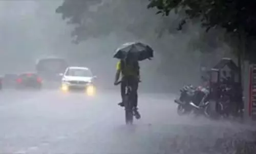 Andhra Pradesh और ओडिशा में भारी बारिश का अलर्ट Andhra Pradesh और ओडिशा में भारी बारिश का अलर्ट