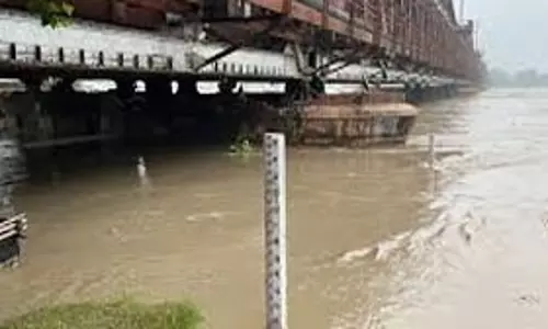 Delhi में यमुना का जलस्तर चेतावनी सीमा के पार