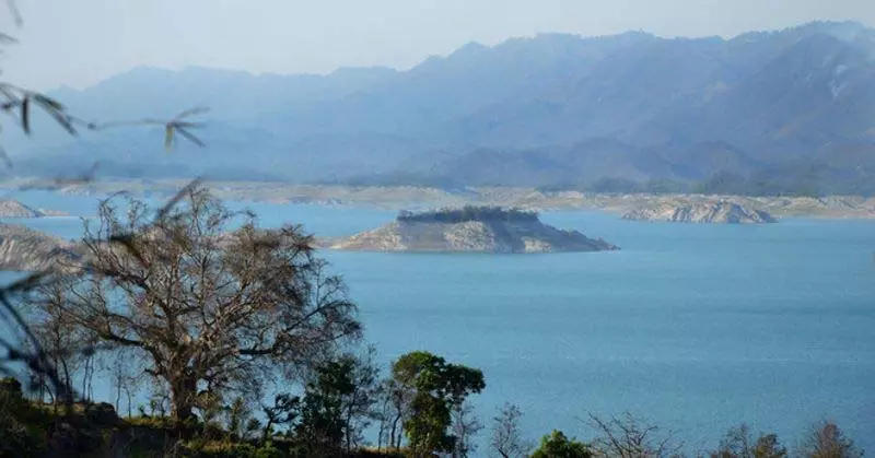 Himachal में भारी बारिश से जलस्तर बढ़ा, बिजली उत्पादन की संभावनाएं बढ़ीं Himachal में भारी बारिश से जलस्तर बढ़ा, बिजली उत्पादन की संभावनाएं बढ़ीं
