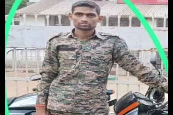 Chatra में सहायक पुलिसकर्मी की दुखद मौत Chatra में सहायक पुलिसकर्मी की दुखद मौत