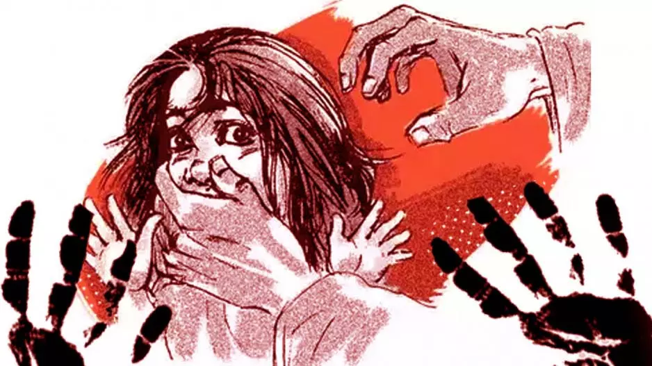 Odisha: नाबालिग लड़की से सामूहिक बलात्कार, 3 हिरासत में, अन्य फरार Odisha: नाबालिग लड़की से सामूहिक बलात्कार, 3 हिरासत में, अन्य फरार