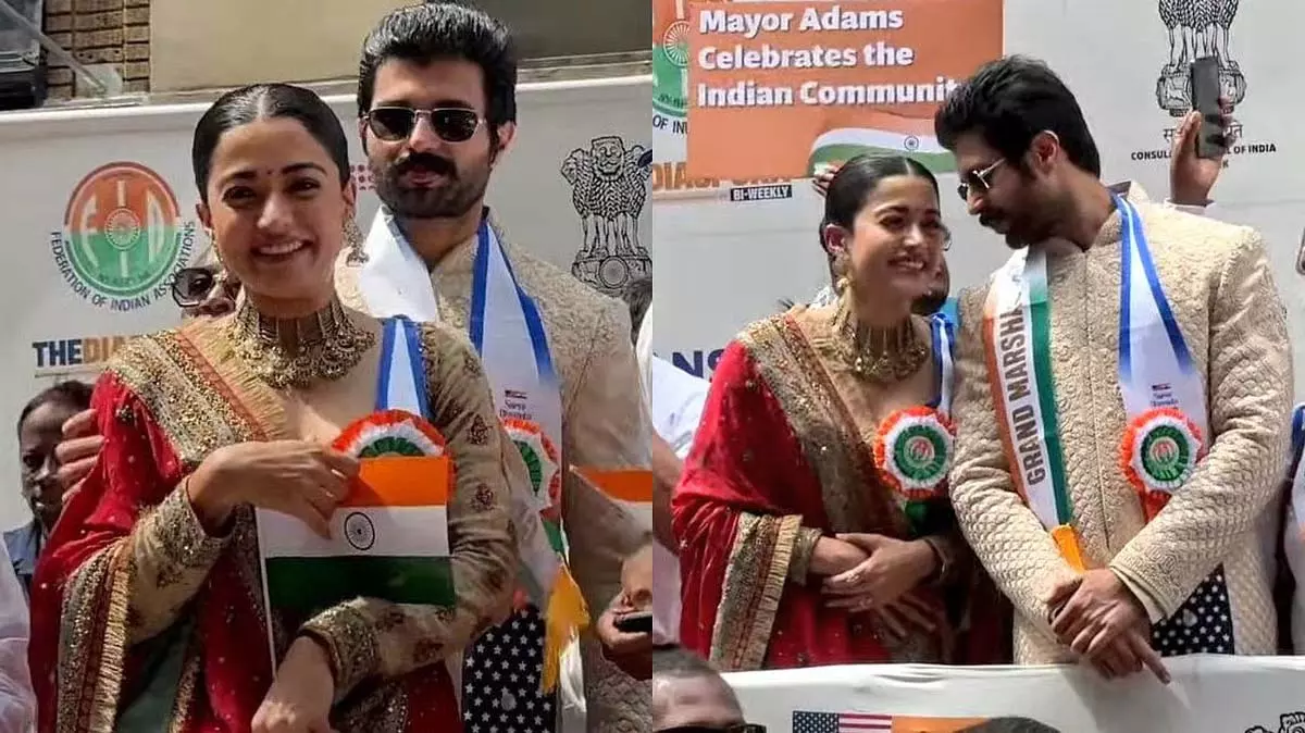 Vijay-Rashmika ने भारत दिवस परेड में एक साथ लहराया राष्ट्रीय ध्वज Vijay-Rashmika ने भारत दिवस परेड में एक साथ लहराया राष्ट्रीय ध्वज