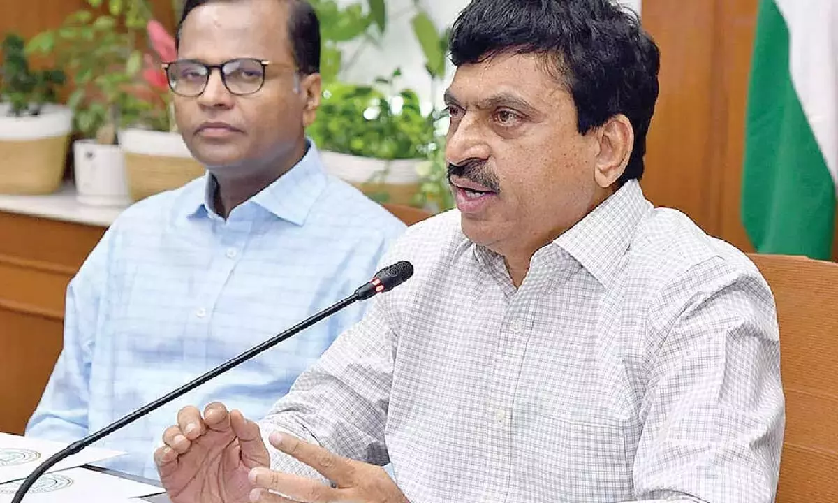 राज्य में 2 अक्टूबर तक लाइसेंस प्राप्त सर्वेक्षक सेवाएं उपलब्ध होंगी: Minister राज्य में 2 अक्टूबर तक लाइसेंस प्राप्त सर्वेक्षक सेवाएं उपलब्ध होंगी: Minister