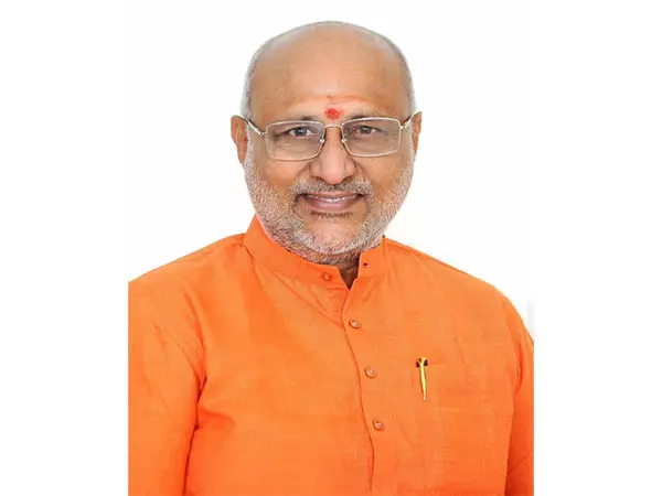 Himachal Pradesh: भूस्खलन और अचानक बाढ़ के कारण चंडीगढ़-मनाली राष्ट्रीय राजमार्ग अवरुद्ध Himachal Pradesh: भूस्खलन और अचानक बाढ़ के कारण चंडीगढ़-मनाली राष्ट्रीय राजमार्ग अवरुद्ध