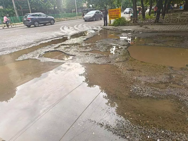 बारिश का कहर, Panchkula के निवासियों ने तत्काल मरम्मत की मांग की बारिश का कहर, Panchkula के निवासियों ने तत्काल मरम्मत की मांग की