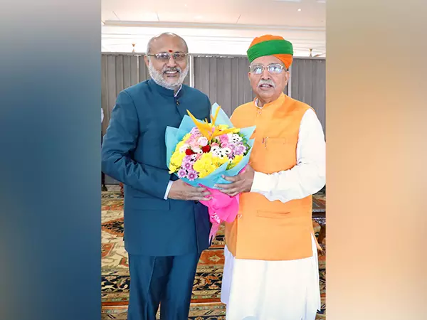 केंद्रीय मंत्री अर्जुन राम मेघवाल ने NDA के उपराष्ट्रपति पद के लिए सीपी राधाकृष्णन को बधाई दी केंद्रीय मंत्री अर्जुन राम मेघवाल ने NDA के उपराष्ट्रपति पद के लिए सीपी राधाकृष्णन को बधाई दी