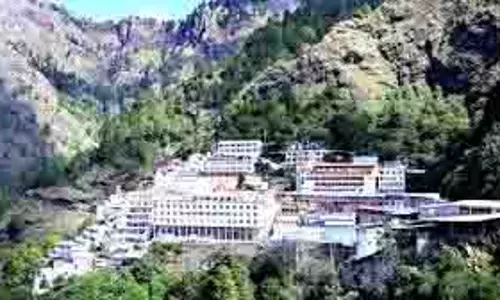 Maa Vaishno Devi :4 घंटे बाद शुरू हुई मां वैष्णो देवी की यात्रा