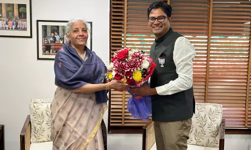 मंत्री ओपी चौधरी ने केंद्रीय वित्तमंत्री निर्मला सीतारमण को दी जन्मदिन की बधाई मंत्री ओपी चौधरी ने केंद्रीय वित्तमंत्री निर्मला सीतारमण को दी जन्मदिन की बधाई