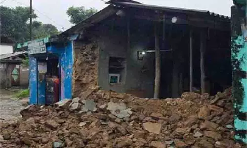 Dehradun:भरभराकर गिरे नौ मकान, मची अफरा-तफरी