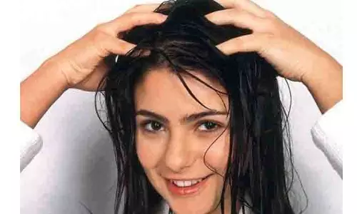 Hair care: सफेद बालों से छुटकारा पाने के उपाय Hair care: सफेद बालों से छुटकारा पाने के उपाय